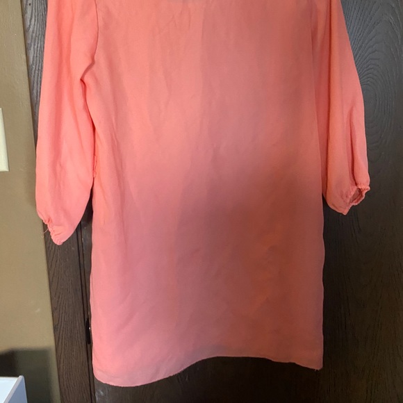 This beautiful, coral blouse! - Picture 2 of 2